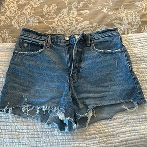 Abercrombie 90’s Relaxed Cutoff Shorts